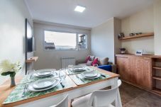 Apartment in San Carlos de Bariloche - Cielo flat with a view of the lake and the Bariloche cathedral.