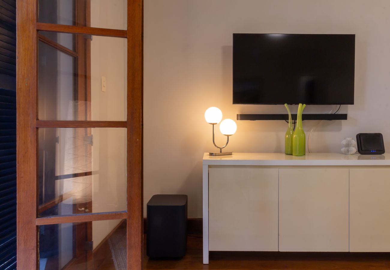 Apartment in Rio de Janeiro - Close to the underground and 10 minutes from the beach | MFB302