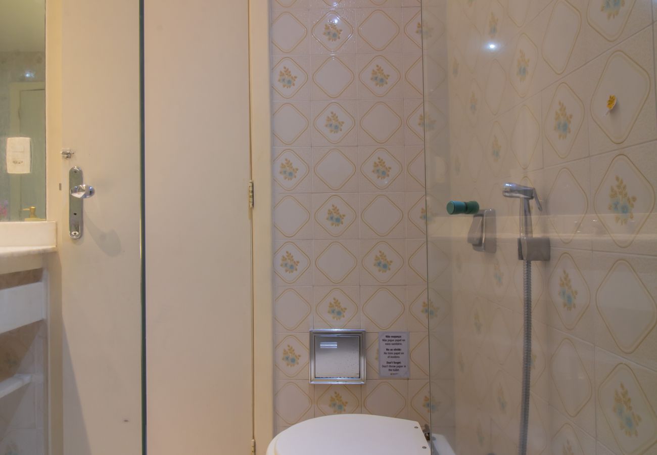 Apartment in Rio de Janeiro - Close to the underground and 10 minutes from the beach | MFB302