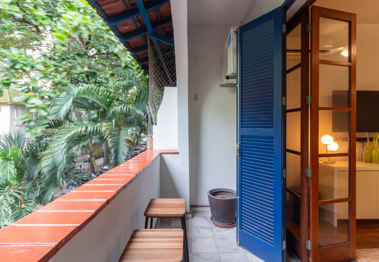 Apartment in Rio de Janeiro - Close to the underground and 10 minutes from the beach | MFB302