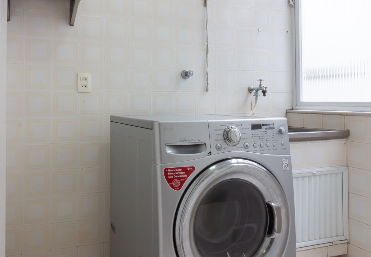 Apartment in Rio de Janeiro - Close to the underground and 10 minutes from the beach | MFB302