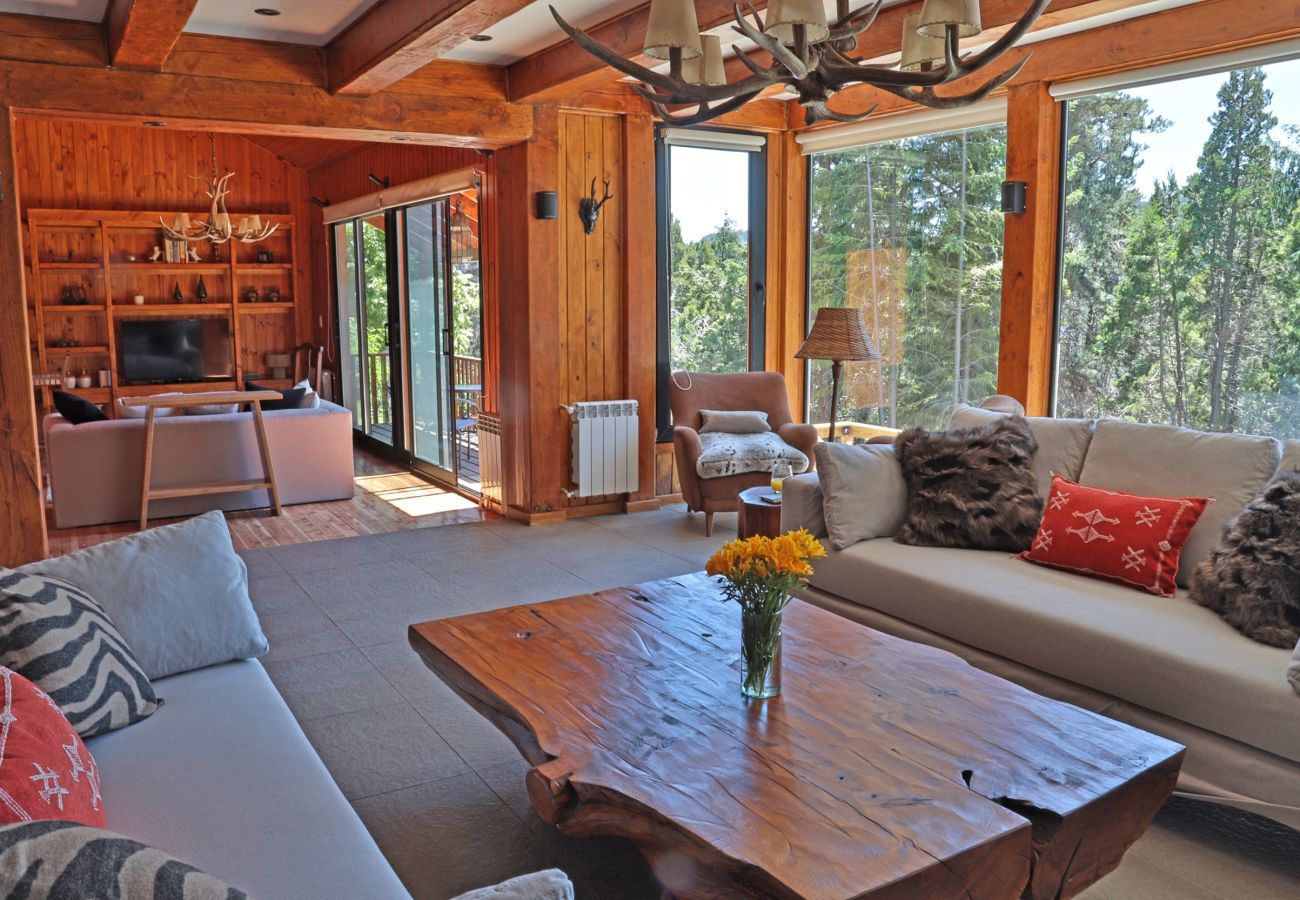 House in San Carlos de Bariloche - HUAPI49 Spectacular Mountain House with access to Lake Nahuel Huapi