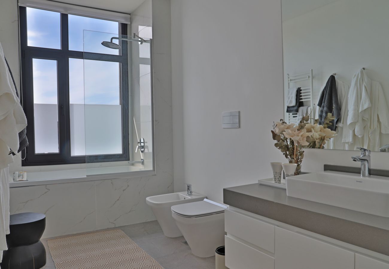 Apartment in San Carlos de Bariloche - HUAPI43C  Luxury apartment on Lake Nahuel Huapi in a modern complex