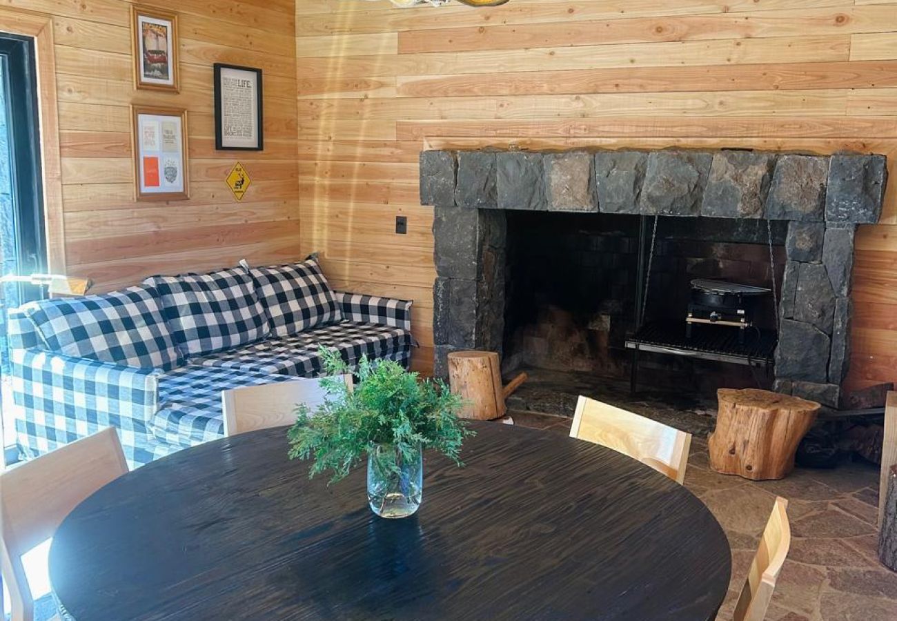 House in San Carlos de Bariloche - MOUNTAIN  HOUSE WITH LAKE VIEW IN ARELAUQUEN