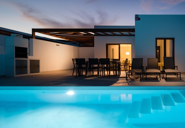 Villa in Playa Blanca - Villa Blanca - Altos de Lanzarote Villa in Playa Blanca - Villa Blanca - Altos de Lanzarote