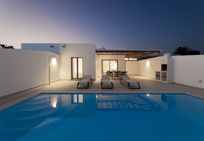 Villa in Playa Blanca - Villa Aloe - Altos de Lanzarote Villa in Playa Blanca - Villa Aloe - Altos de Lanzarote