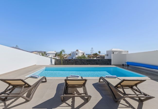 Villa in Playa Blanca - Villa Aloe - Altos de Lanzarote Villa in Playa Blanca - Villa Aloe - Altos de Lanzarote