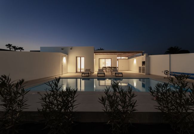 Villa in Playa Blanca - Villa Aloe - Altos de Lanzarote Villa in Playa Blanca - Villa Aloe - Altos de Lanzarote