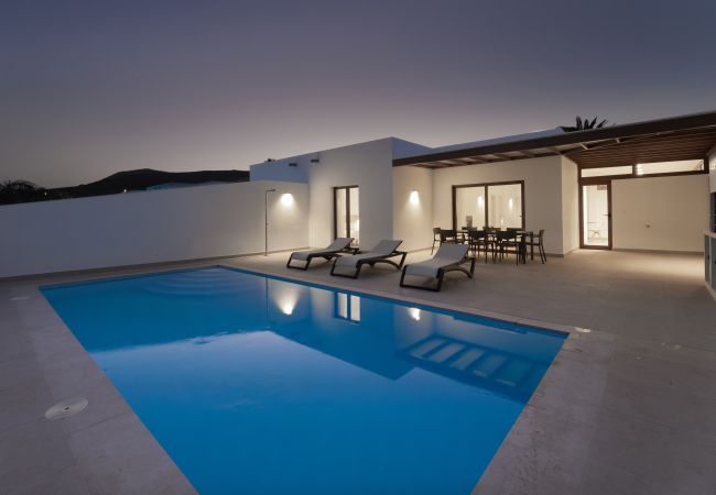 Villa in Playa Blanca - Villa Aloe - Altos de Lanzarote Villa in Playa Blanca - Villa Aloe - Altos de Lanzarote