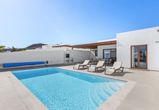 Villa in Playa Blanca - Villa Aloe - Altos de Lanzarote Villa in Playa Blanca - Villa Aloe - Altos de Lanzarote