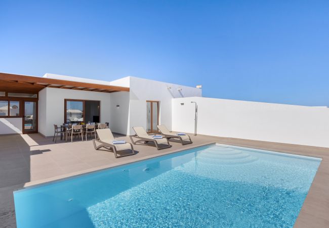 Villa in Playa Blanca - Villa Aloe - Altos de Lanzarote Villa in Playa Blanca - Villa Aloe - Altos de Lanzarote
