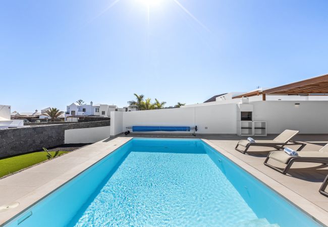 Villa in Playa Blanca - Villa Aloe - Altos de Lanzarote Villa in Playa Blanca - Villa Aloe - Altos de Lanzarote