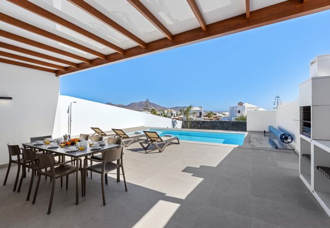 Villa in Playa Blanca - Villa Aloe - Altos de Lanzarote Villa in Playa Blanca - Villa Aloe - Altos de Lanzarote