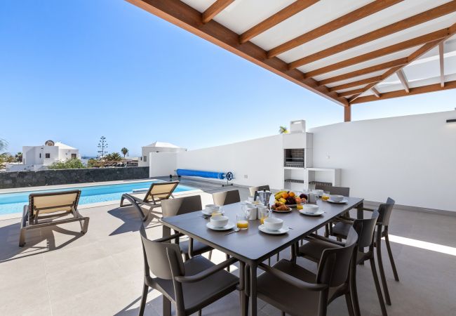 Villa in Playa Blanca - Villa Aloe - Altos de Lanzarote Villa in Playa Blanca - Villa Aloe - Altos de Lanzarote