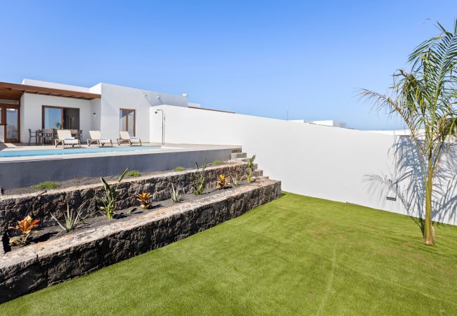 Villa in Playa Blanca - Villa Aloe - Altos de Lanzarote Villa in Playa Blanca - Villa Aloe - Altos de Lanzarote