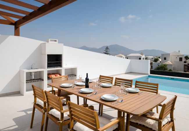 Villa in Playa Blanca - Villa Yaiza - Altos de Lanzarote Villa in Playa Blanca - Villa Yaiza - Altos de Lanzarote