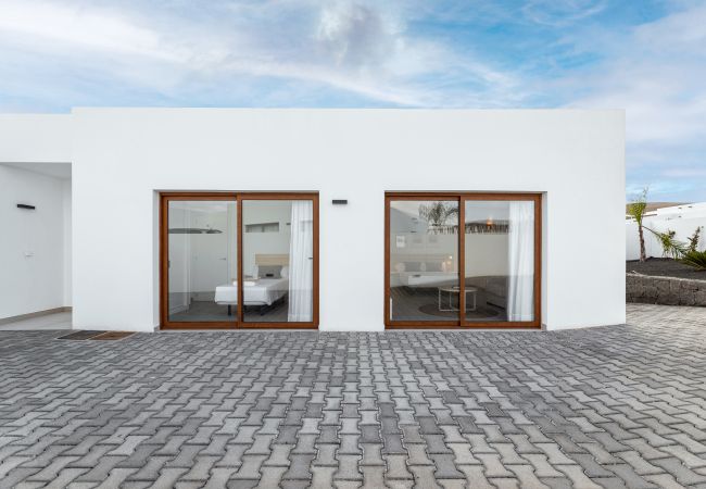 Villa in Playa Blanca - Villa Famara - Altos de Lanzarote Villa in Playa Blanca - Villa Famara - Altos de Lanzarote