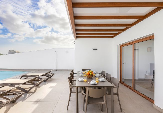 Villa in Playa Blanca - Villa Famara - Altos de Lanzarote Villa in Playa Blanca - Villa Famara - Altos de Lanzarote