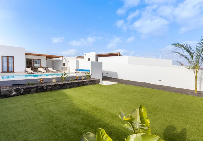 Villa in Playa Blanca - Villa Famara - Altos de Lanzarote Villa in Playa Blanca - Villa Famara - Altos de Lanzarote
