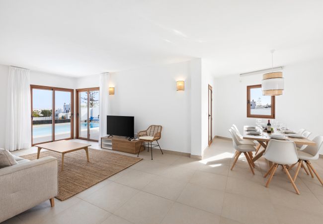 Villa in Playa Blanca -  Villa Navya - Altos de Lanzarote Villa in Playa Blanca -  Villa Navya - Altos de Lanzarote