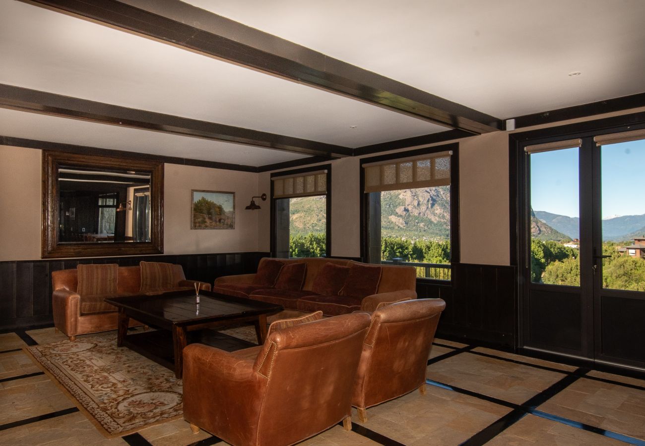 House in San Carlos de Bariloche - ARE09 MANSION IN BARILOCHE