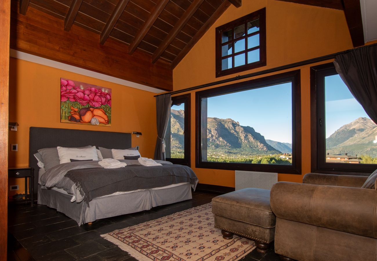 House in San Carlos de Bariloche - ARE09 MANSION IN BARILOCHE