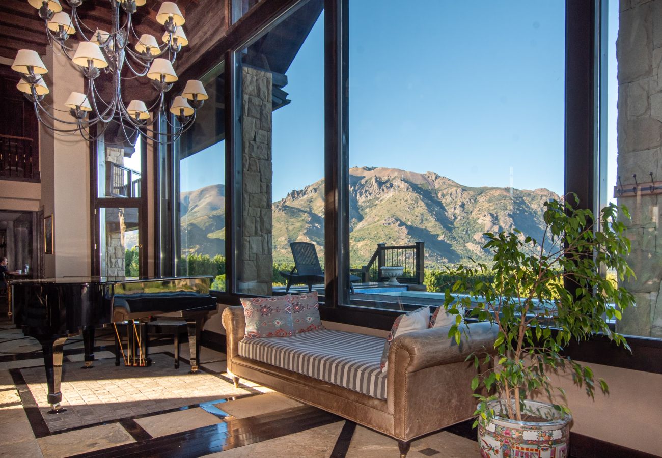 House in San Carlos de Bariloche - ARE09 MANSION IN BARILOCHE