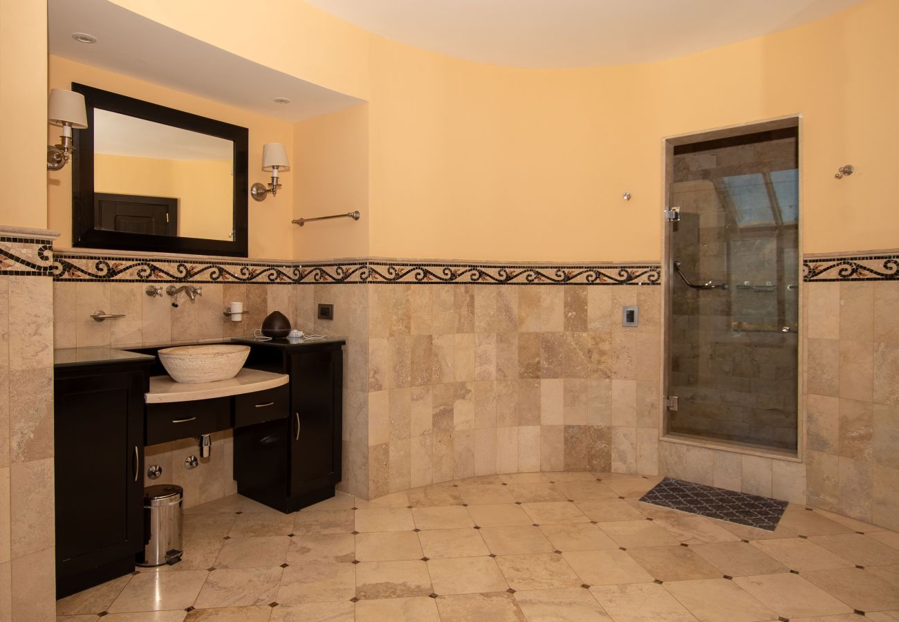 House in San Carlos de Bariloche - ARE09 MANSION IN BARILOCHE