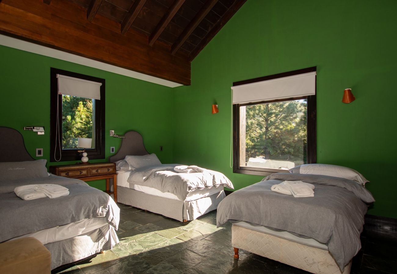 House in San Carlos de Bariloche - ARE09 MANSION IN BARILOCHE