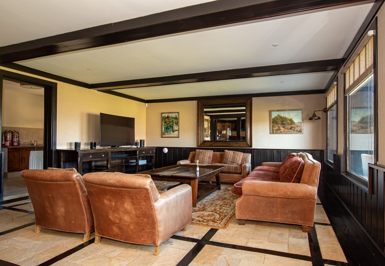 House in San Carlos de Bariloche - ARE09 MANSION IN BARILOCHE