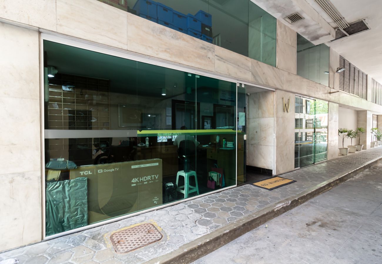 Studio in Rio de Janeiro - 5 minutes from Copacabana Beach | PI502