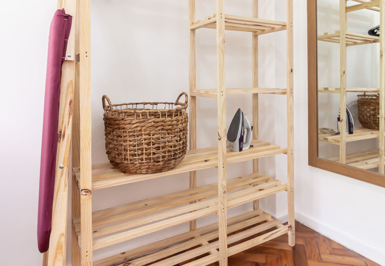 Studio in Rio de Janeiro - 5 minutes from Copacabana Beach | PI502