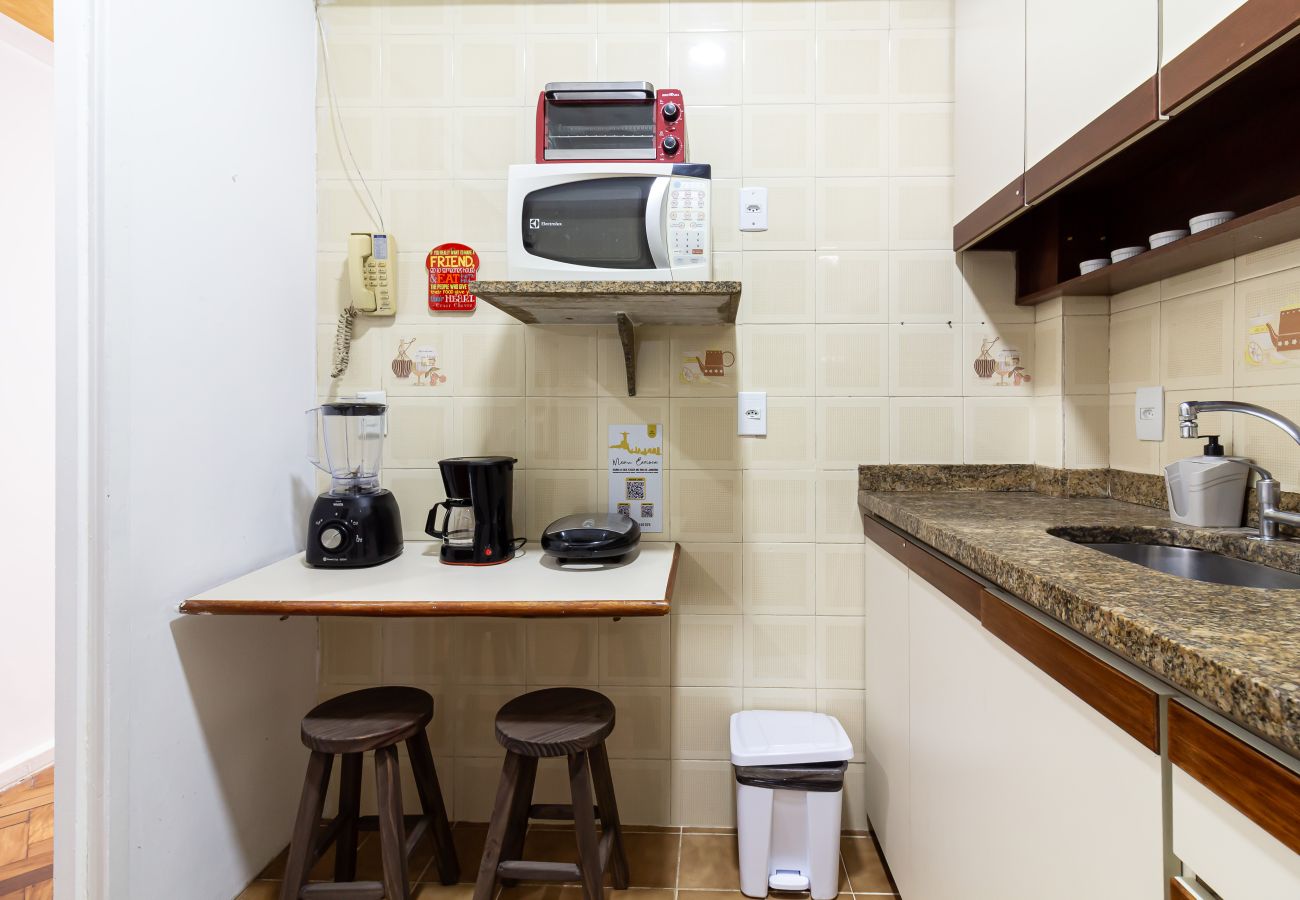 Studio in Rio de Janeiro - 5 minutes from Copacabana Beach | PI502