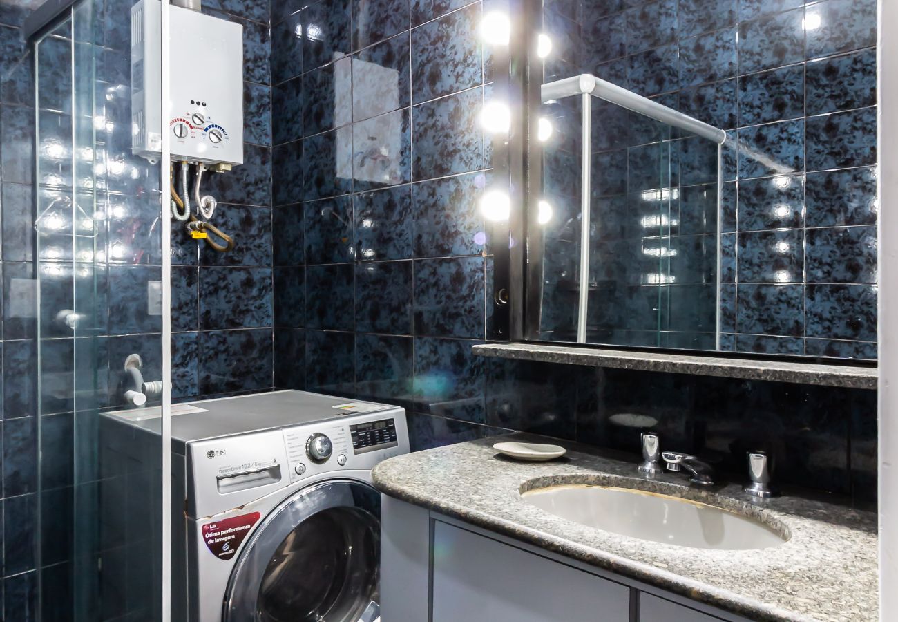 Studio in Rio de Janeiro - 5 minutes from Copacabana Beach | PI502