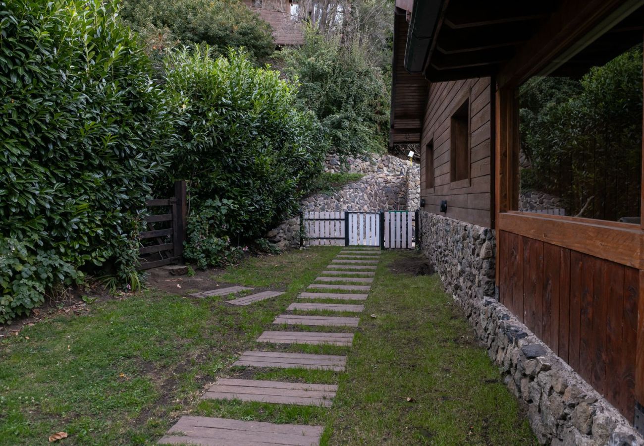 House in San Carlos de Bariloche - Beautiful house 300 metres from the Nahuel Huapi lake