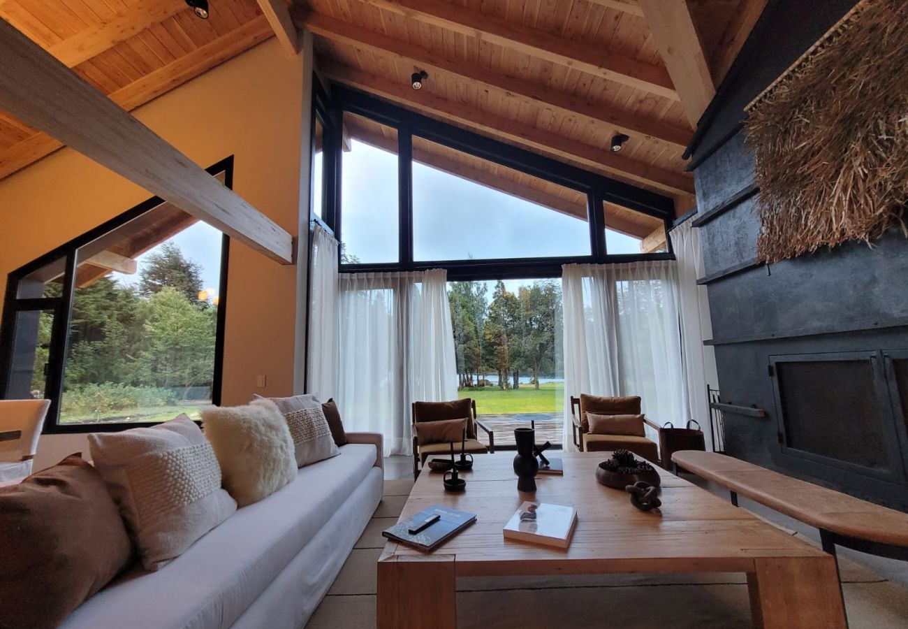 House in San Carlos de Bariloche - MORE34C NEWLY HOUSE IN A UNIQUE SETTING WITH LAKE COAST AND BEACH