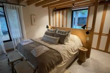 House in San Carlos de Bariloche - MORE34C NEWLY REMODELED HOUSE IN A UNIQUE SETTING WITH LAKE COAST AND BEACH