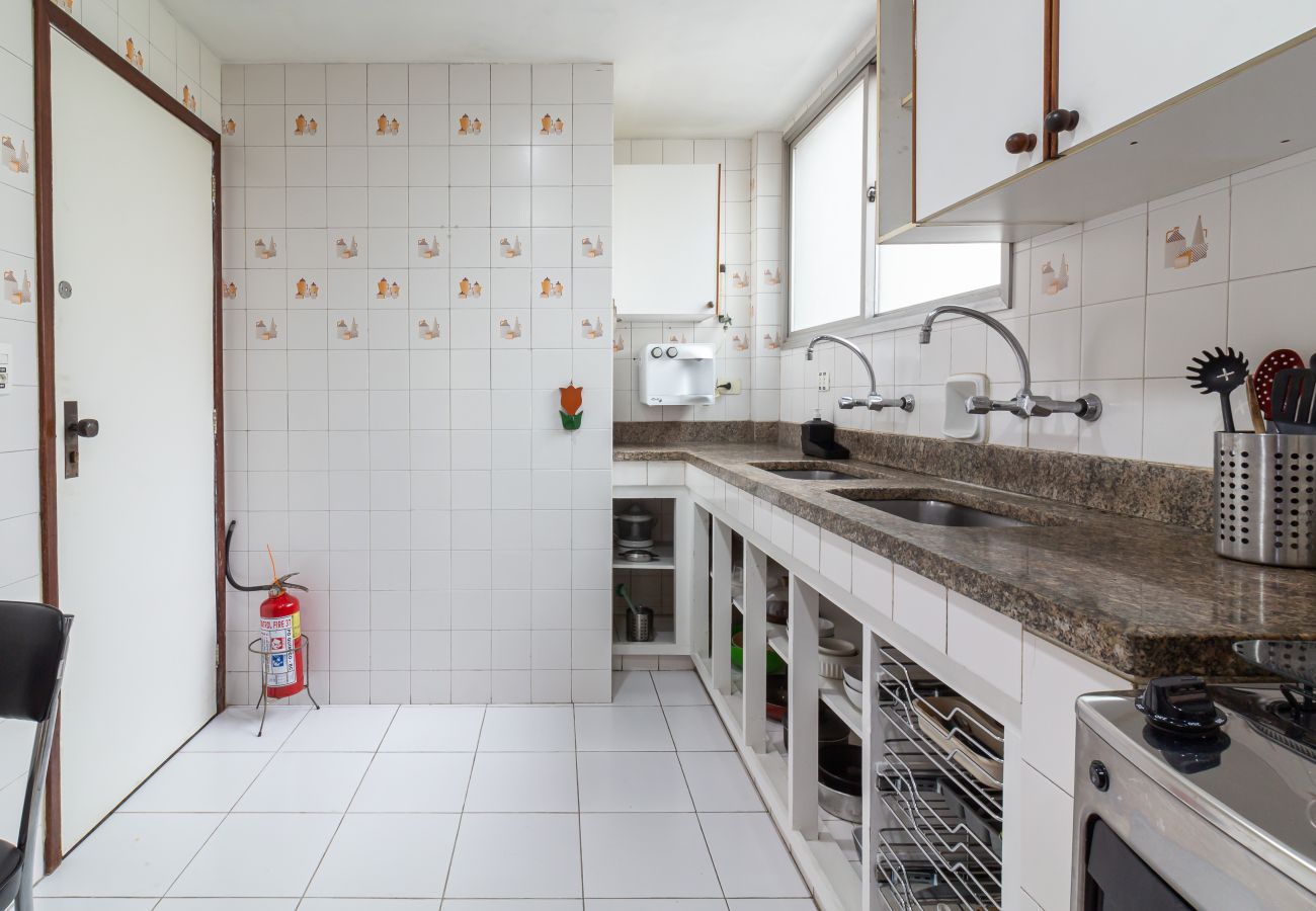 Apartment in Rio de Janeiro - Comfort and Tranquillity in Humaitá | M404