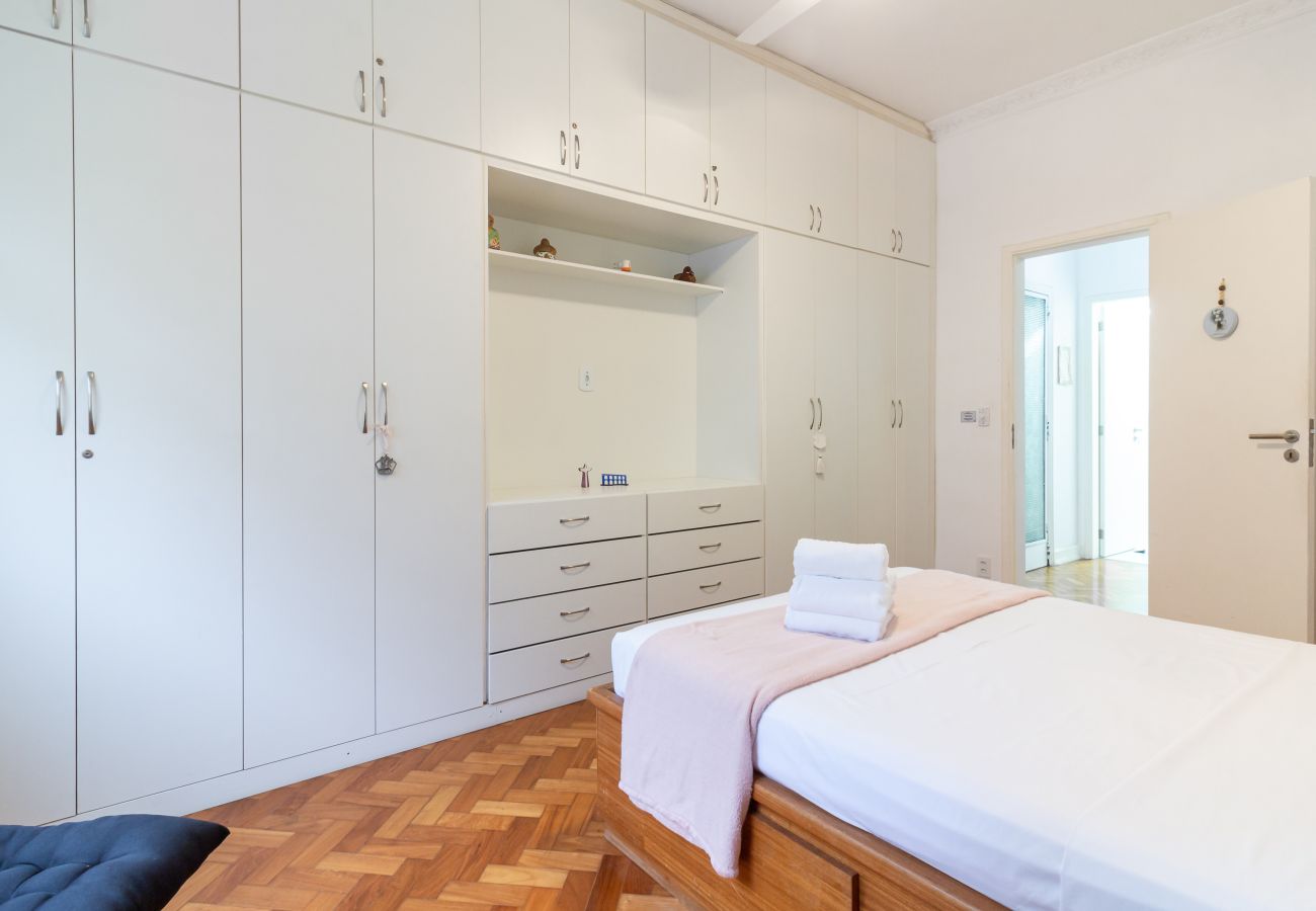 Apartment in Rio de Janeiro - Refuge in Copacabana 5min from the beach | NSC1102 