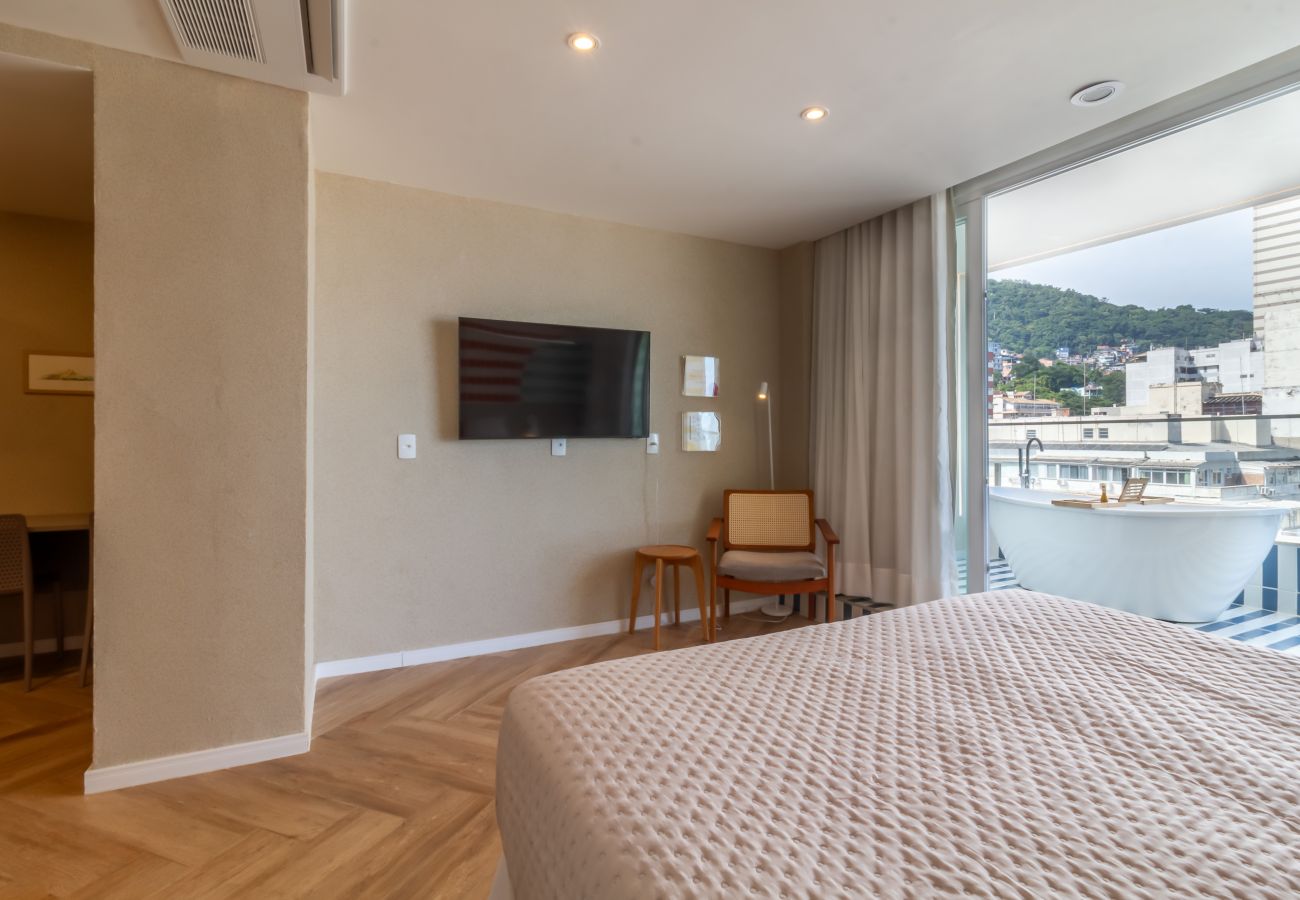 Apartment in Rio de Janeiro - Sea View and Balcony with Bathtub | Q23