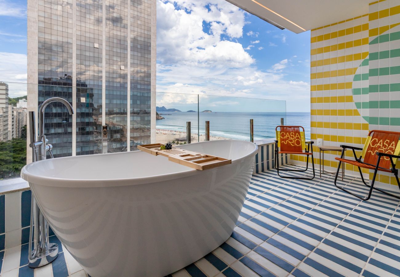 Apartment in Rio de Janeiro - Sea View and Balcony with Bathtub | Q23