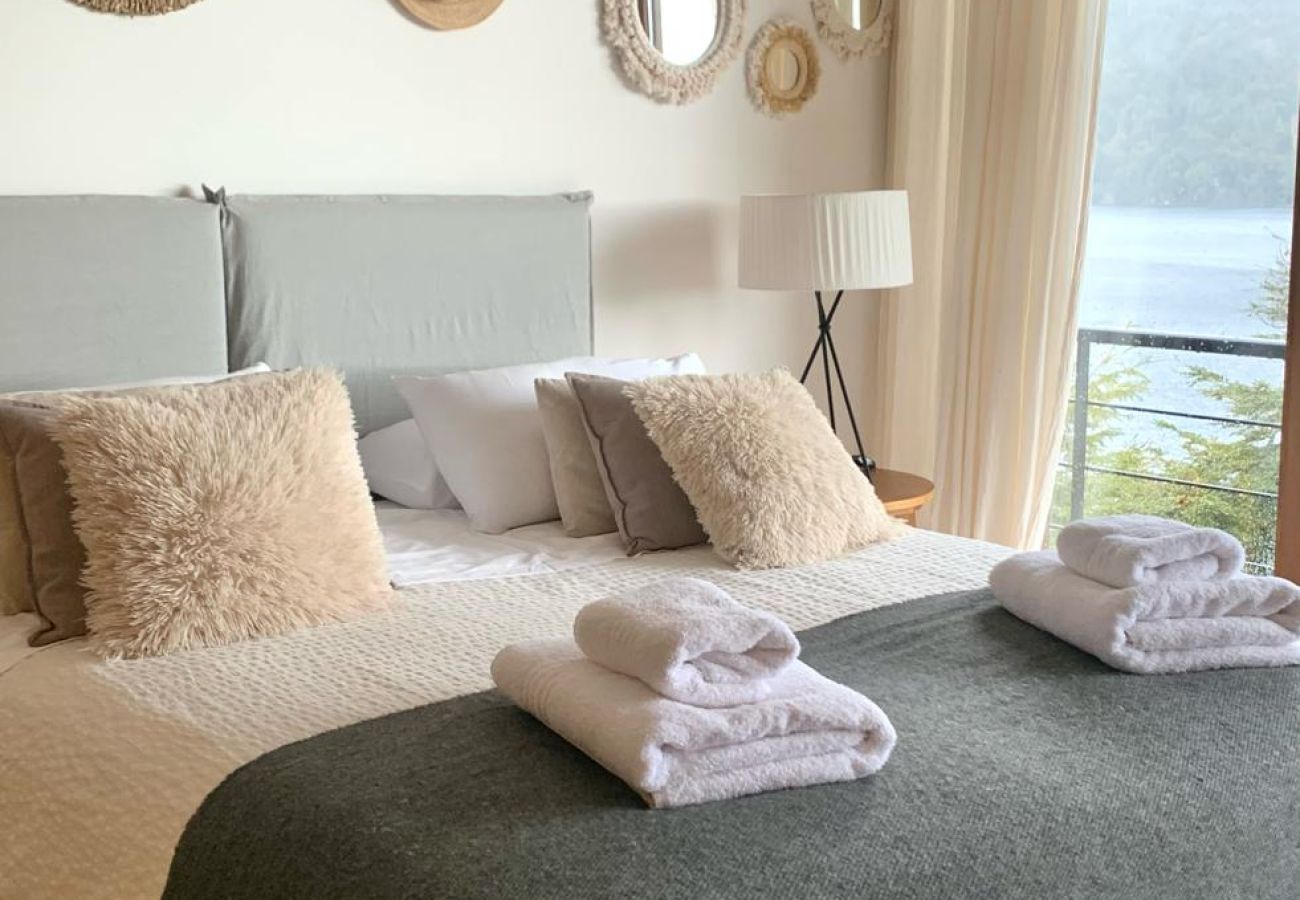 Studio in San Carlos de Bariloche - ARRAYAN PB B Studio with Panoramic Lake View