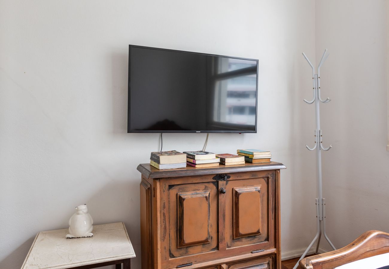 Apartment in Rio de Janeiro - 7 minutes from Ipanema beach | BT302B