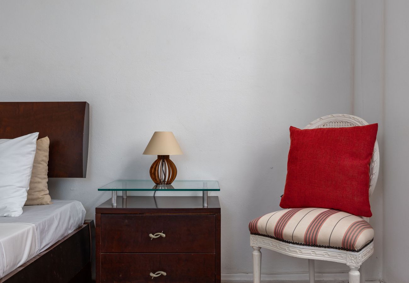 Apartment in Rio de Janeiro - 7 minutes from Ipanema beach | BT302B