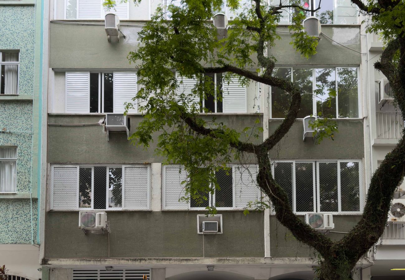 Apartment in Rio de Janeiro - 7 minutes from Ipanema beach | BT302B