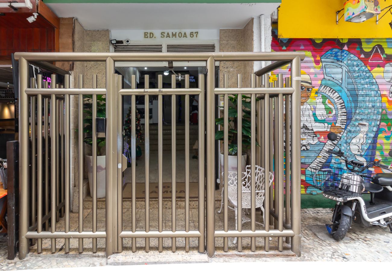 Apartment in Rio de Janeiro - 3 minutes from Copacabana beach | DU705