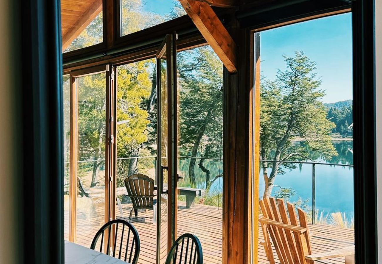 House in San Carlos de Bariloche - TREBOL04 A very cool, recently renovated house on the El Trebol lagoon.