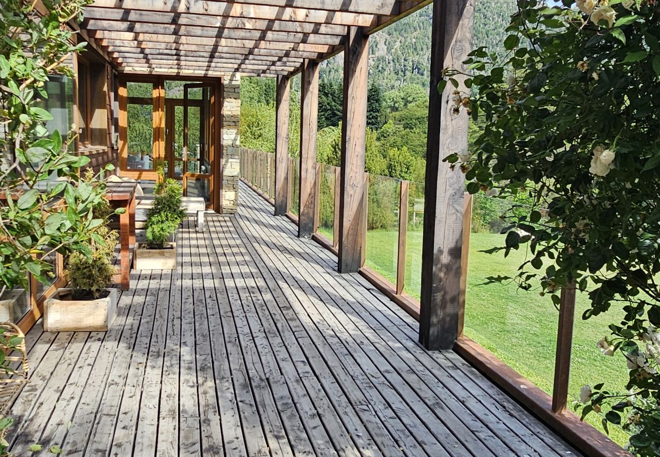 House in San Carlos de Bariloche - ARE46 Espectacular Casa en la Cancha de Golf – Arelauquen, Bariloche, Patagonia