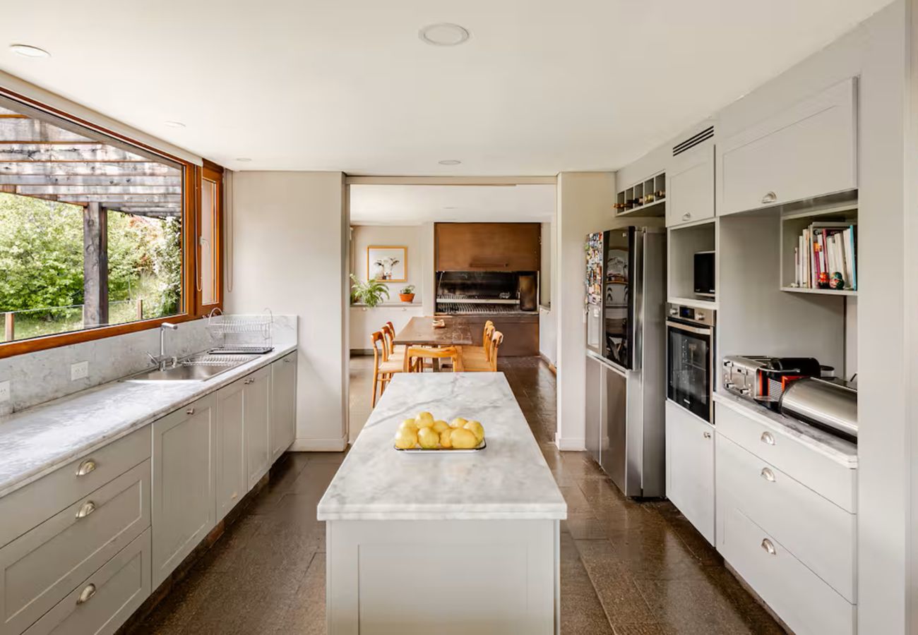 House in San Carlos de Bariloche - ARE46 Espectacular Casa en la Cancha de Golf – Arelauquen, Bariloche, Patagonia