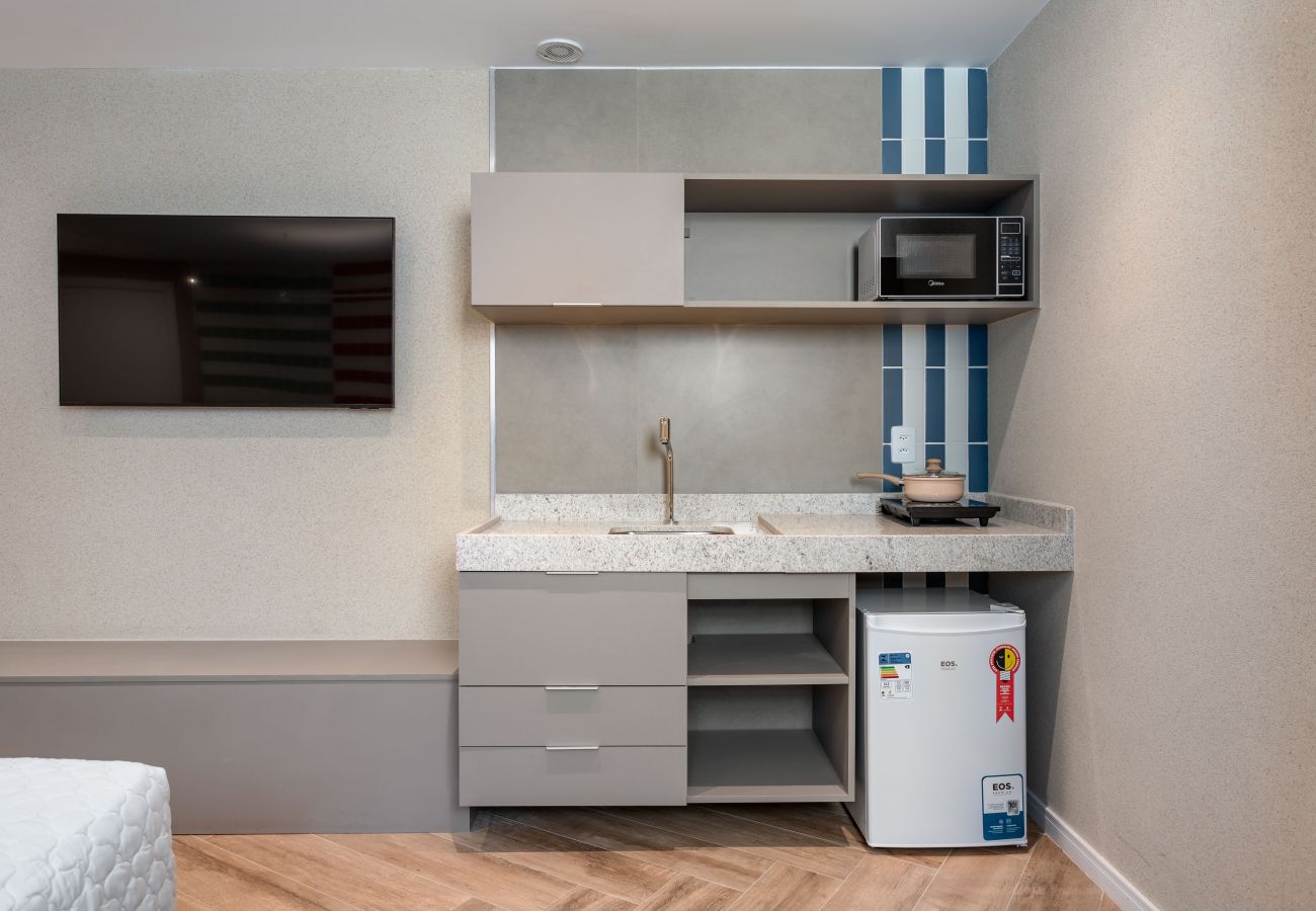 Apartment in Rio de Janeiro - Charming Studio Just a Few Steps from the Beach | CNJ Q6